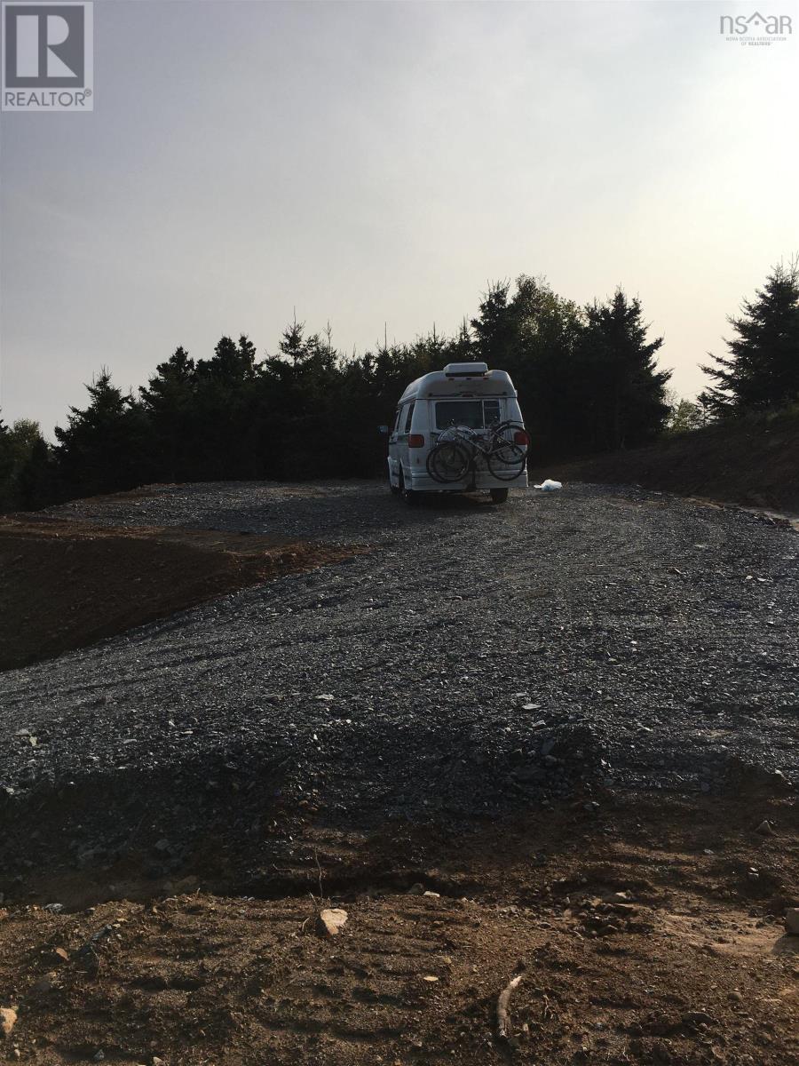 Property 7 of 8 of No. 16 Highway