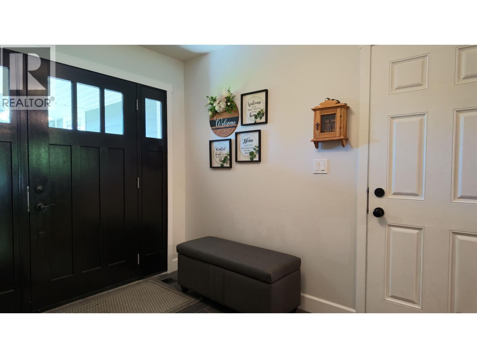 2216 MCTAVISH ROAD - 7