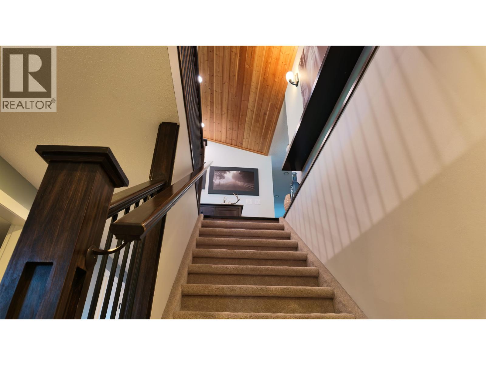 2216 MCTAVISH ROAD - 24