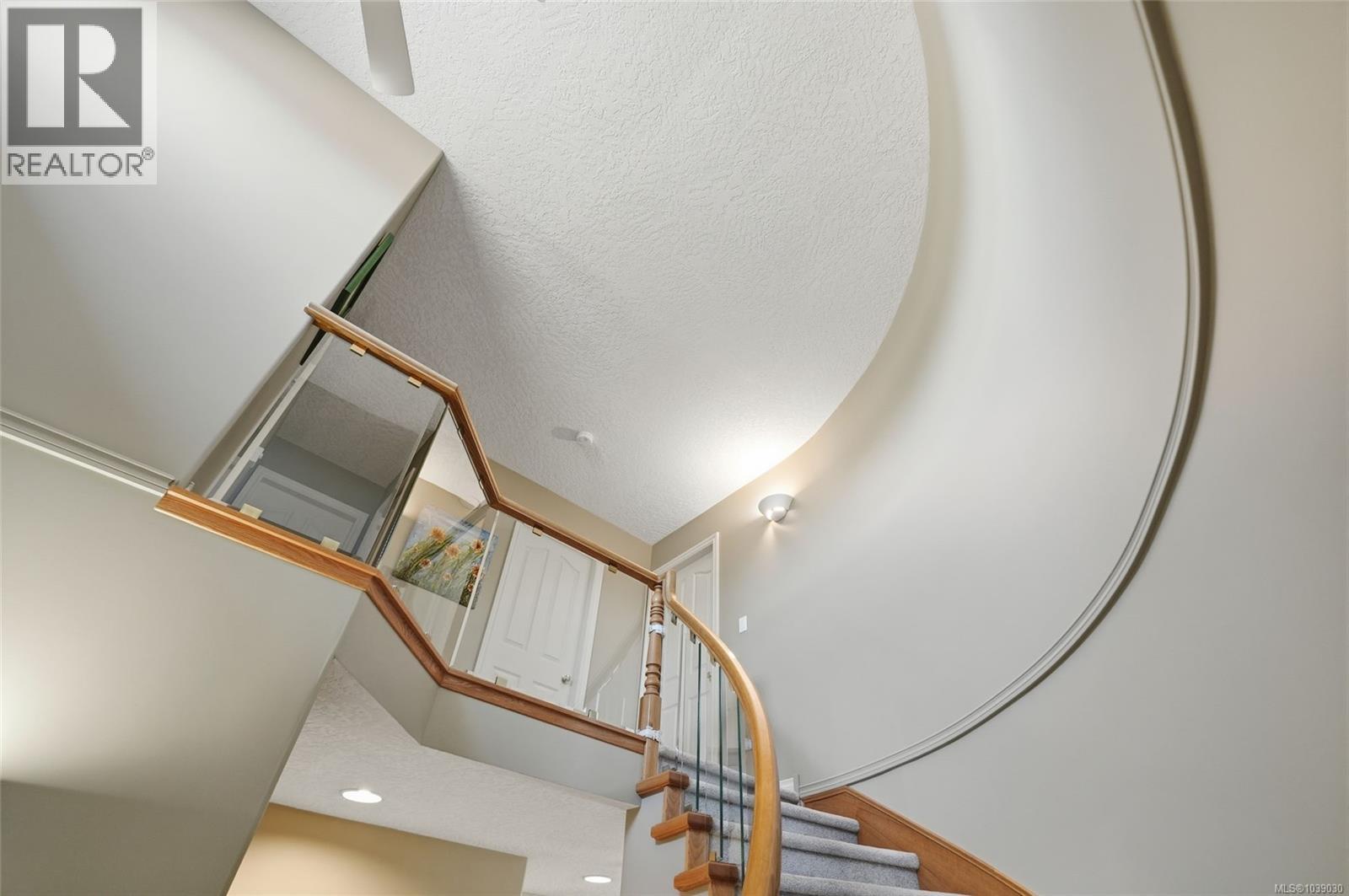 1096 Aery View Way, Parksville