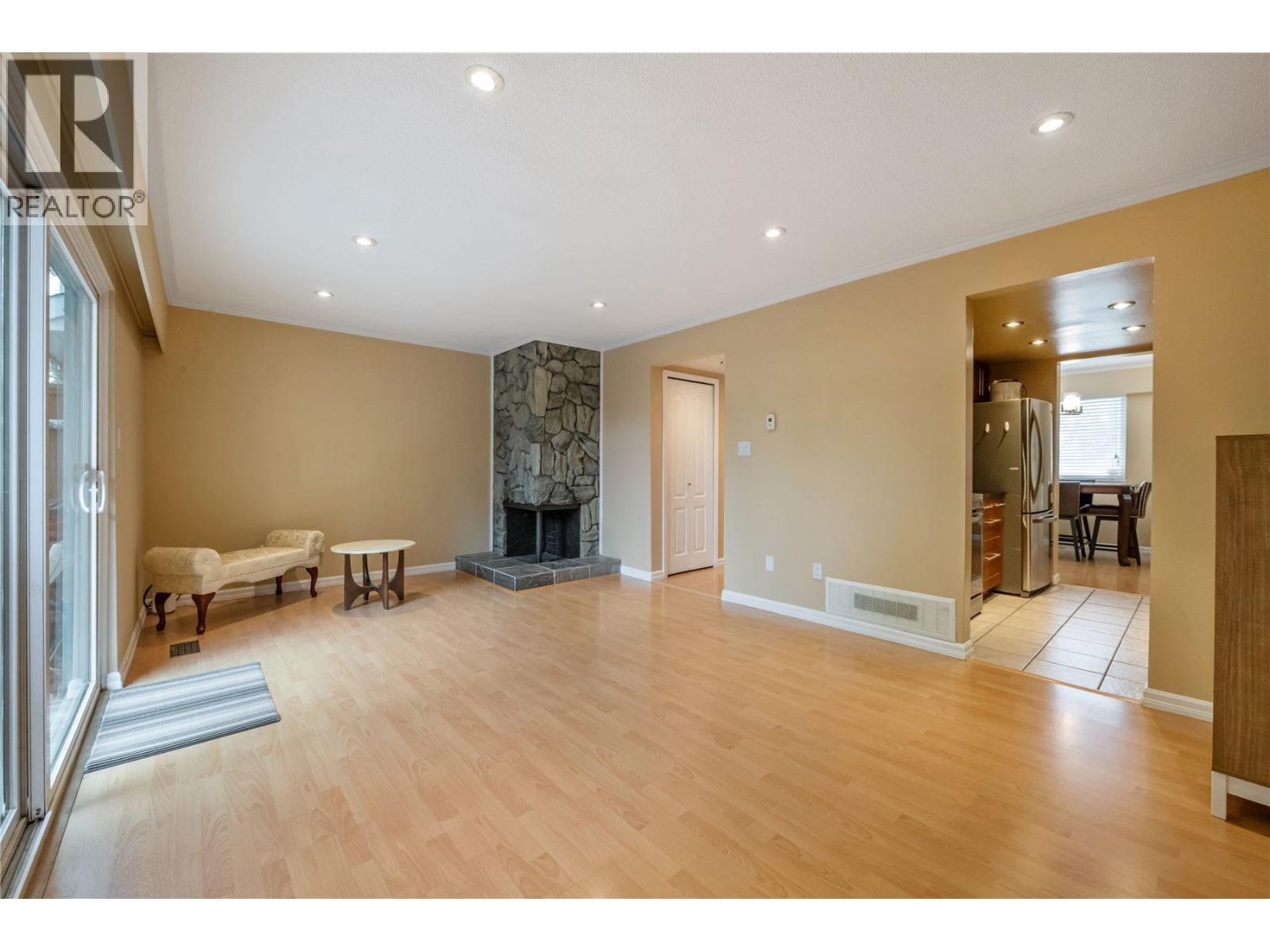 3 Bed, 2 Bath Apartment for Sale in Richmond – 517 9651 GLENDOWER DRIVE, Richmond – MLS# R3131910 - Image 7