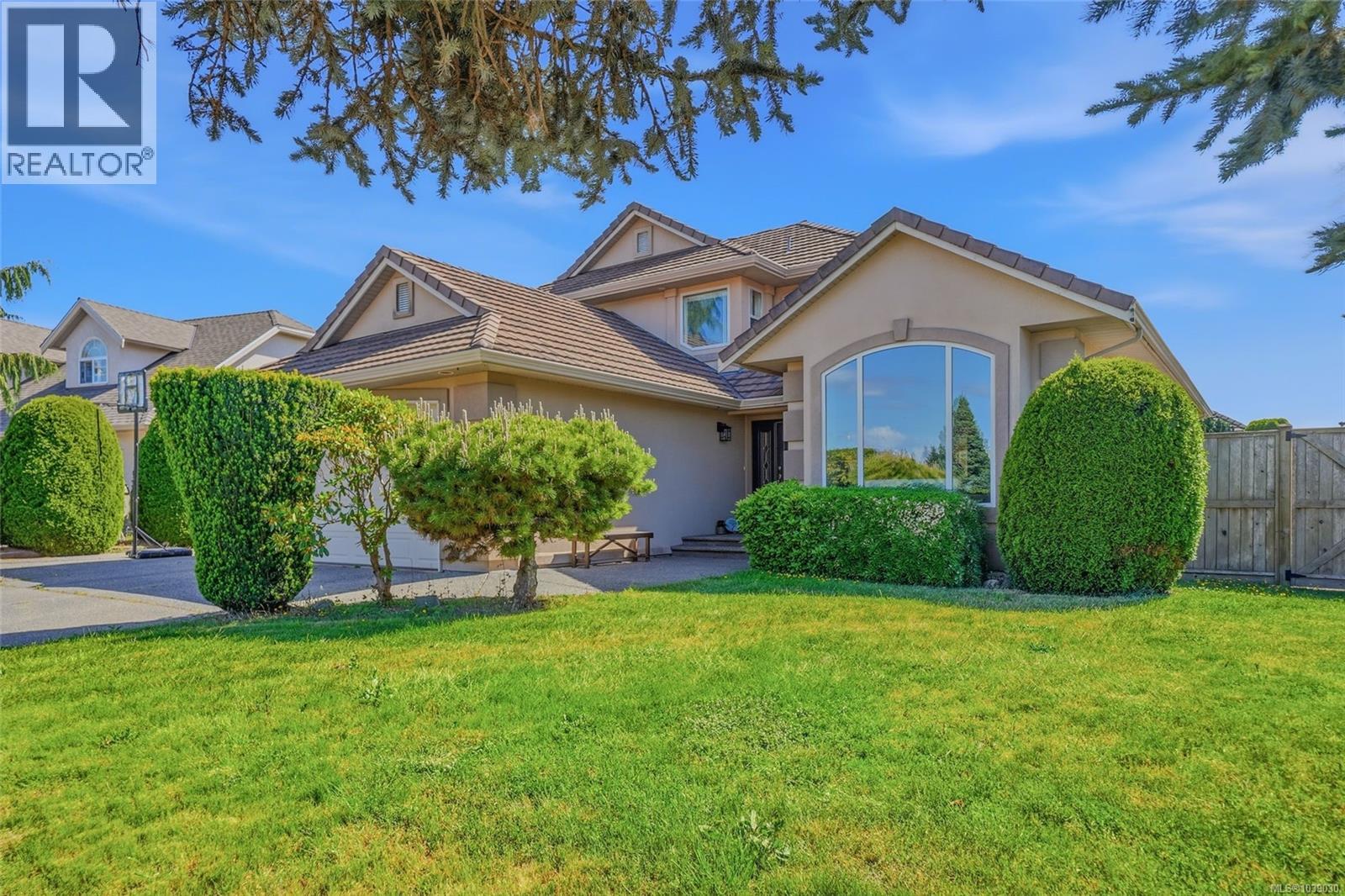 1096 Aery View Way, Parksville