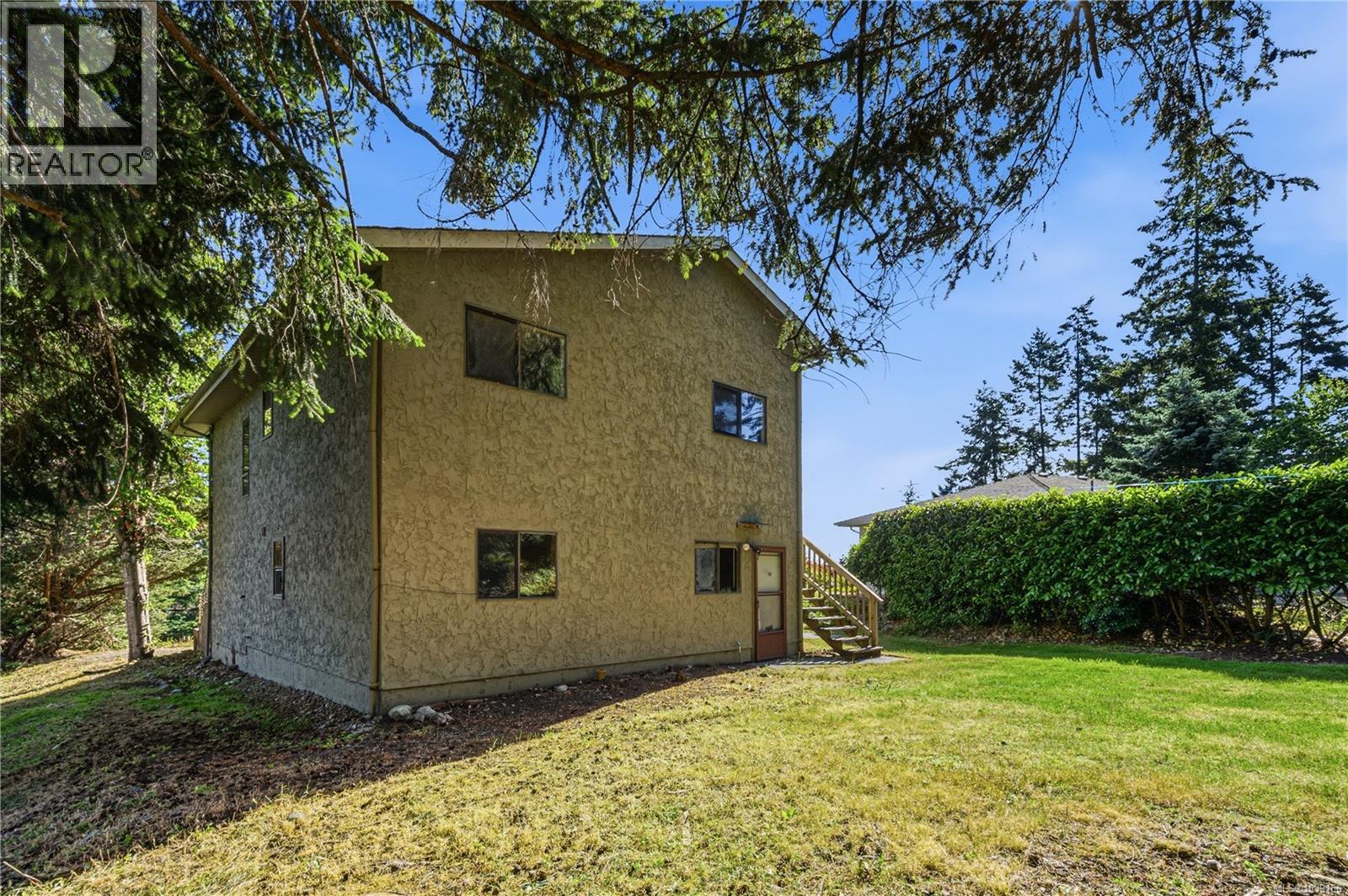3020 Dolphin Dr - 38