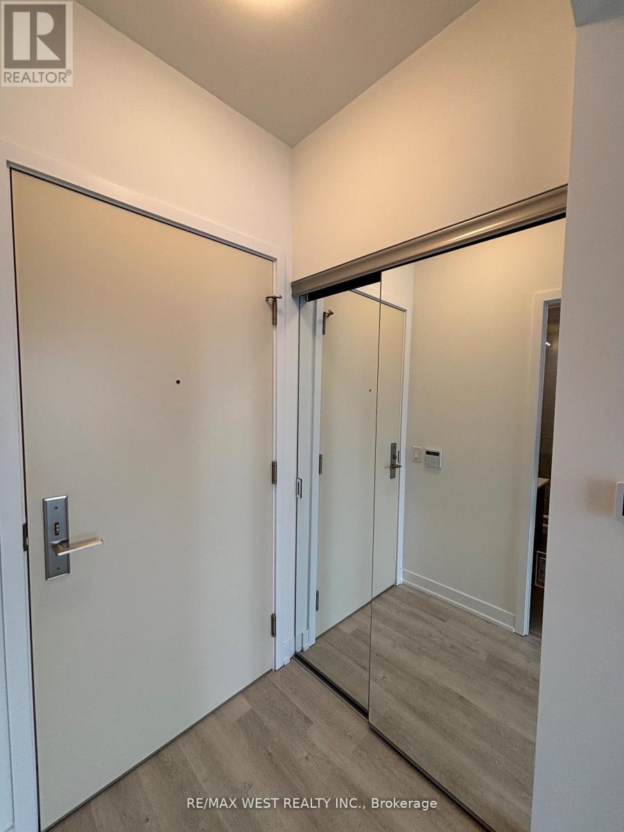 Listing photo of 303 - 15 RICHARDSON STREET