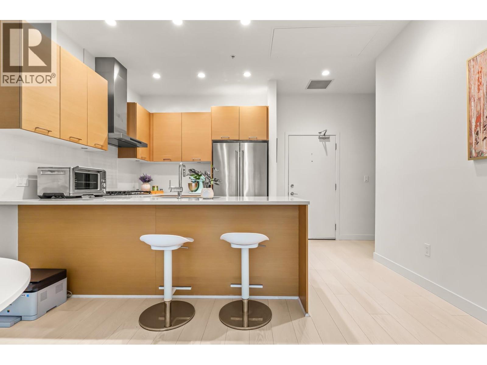 114 3581 ROSS DRIVE, Vancouver