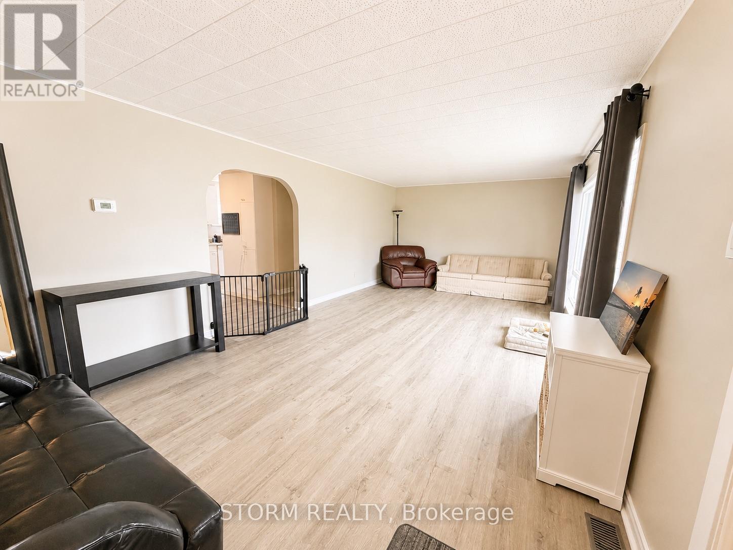 44 ST LAWRENCE STREET - 14