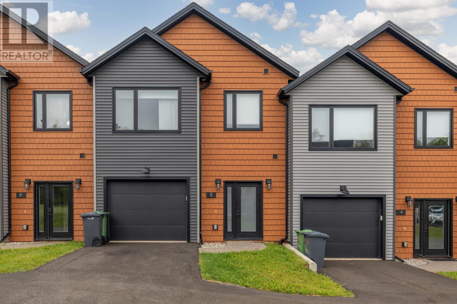 #5 12 Harold Court - 1