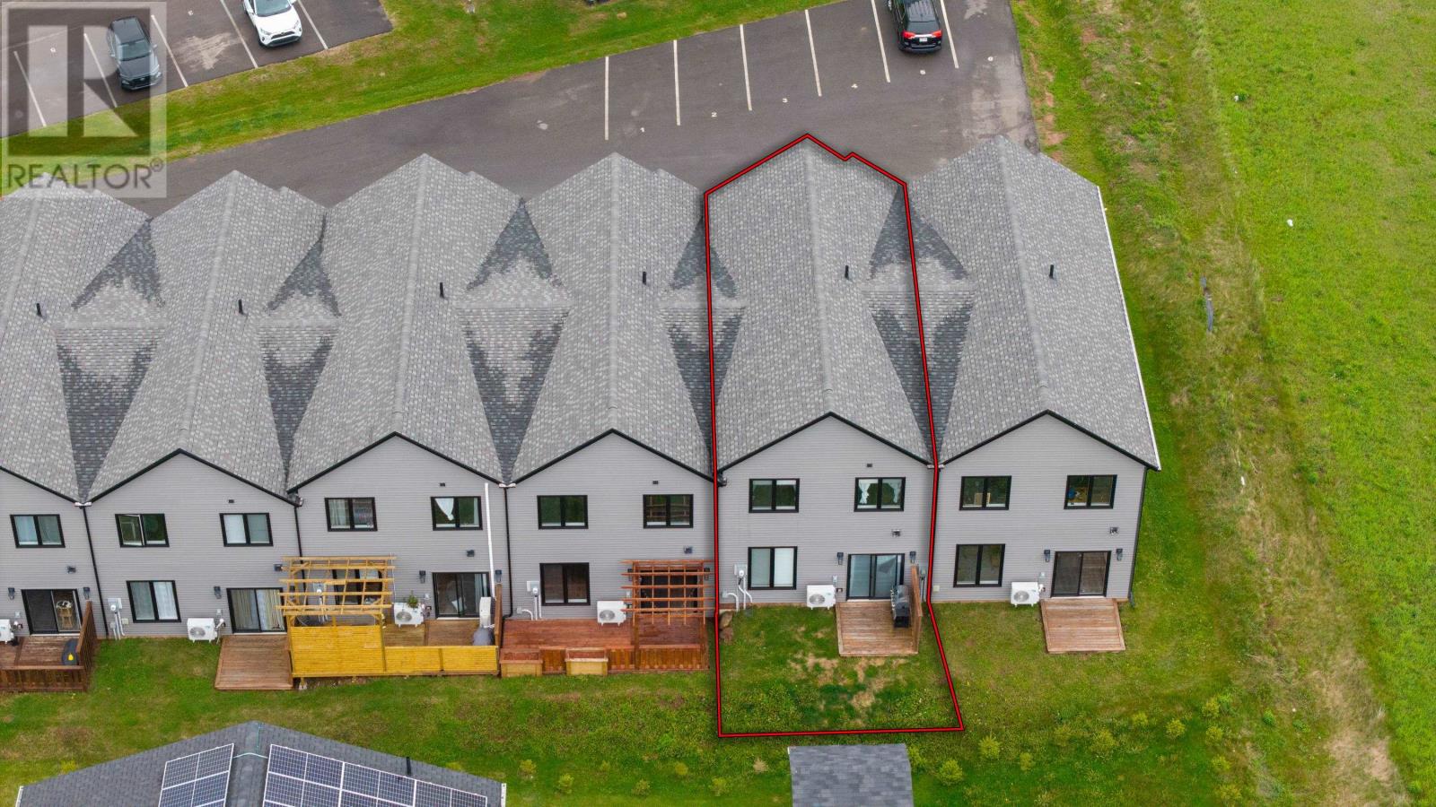 #5 12 Harold Court - 25
