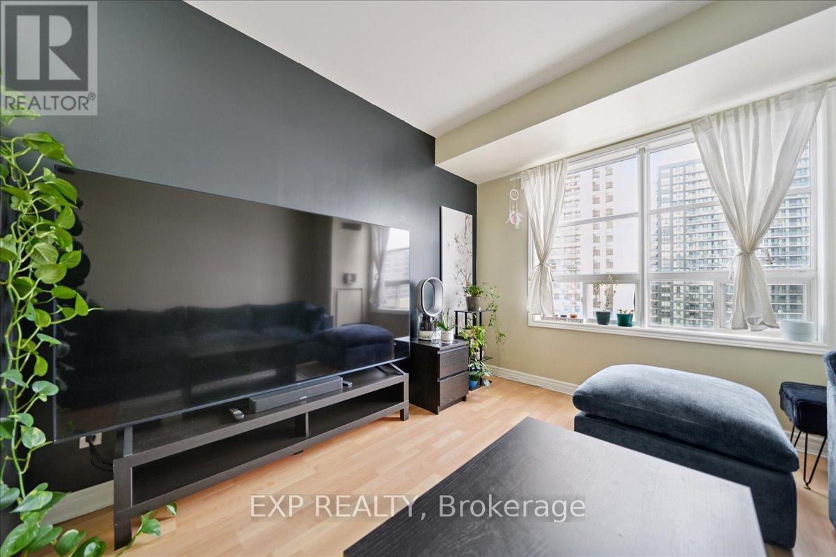 #519 1415 LAWRENCE AVENUE W - 6