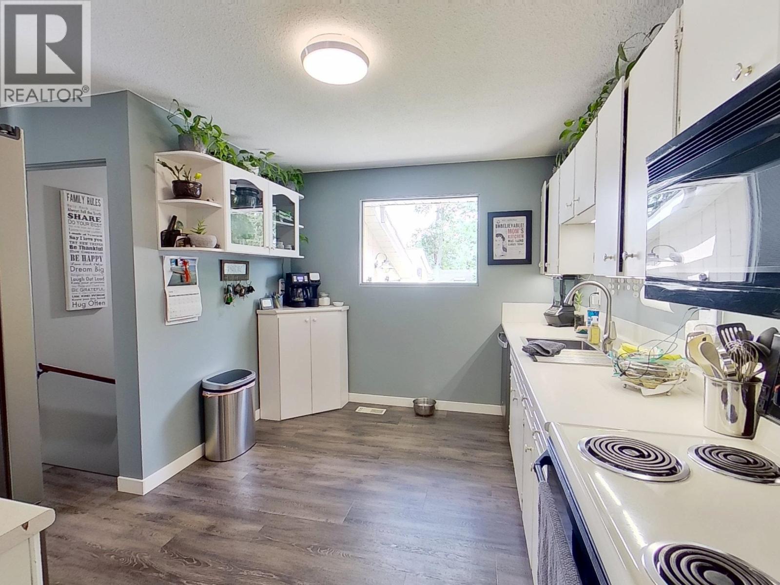 510 PERRY STREET - 11