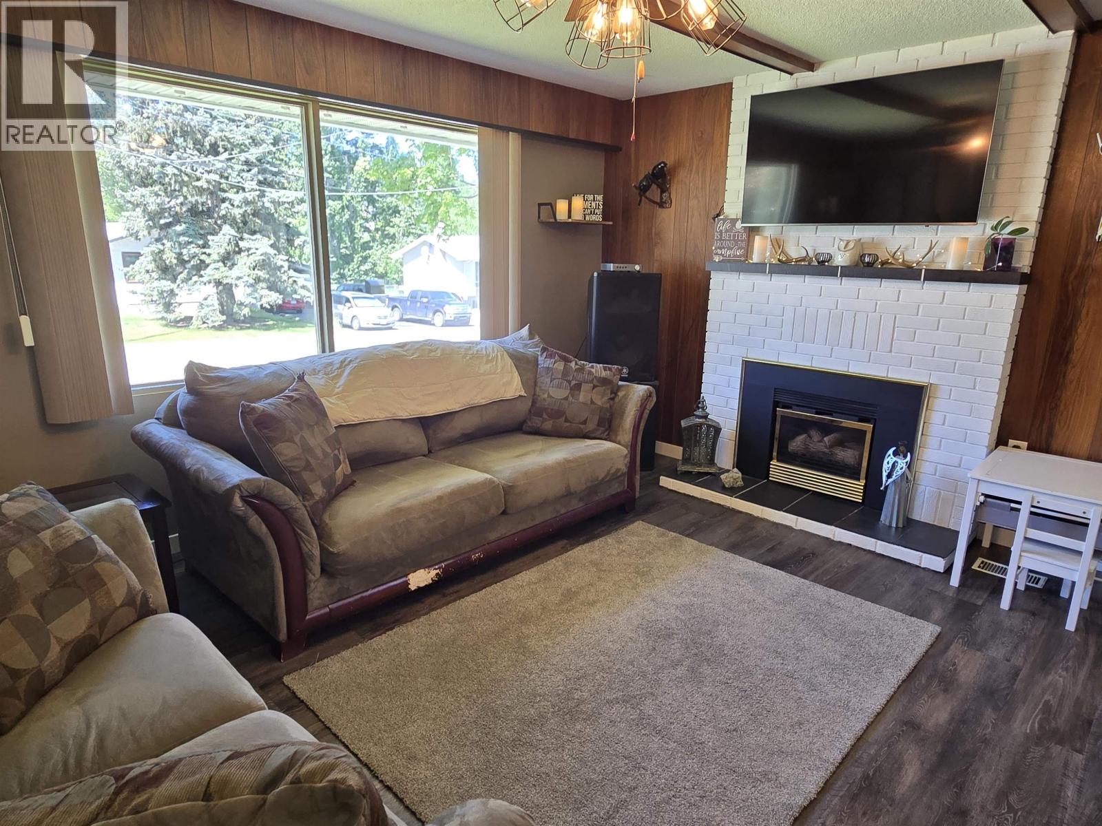 510 PERRY STREET - 6