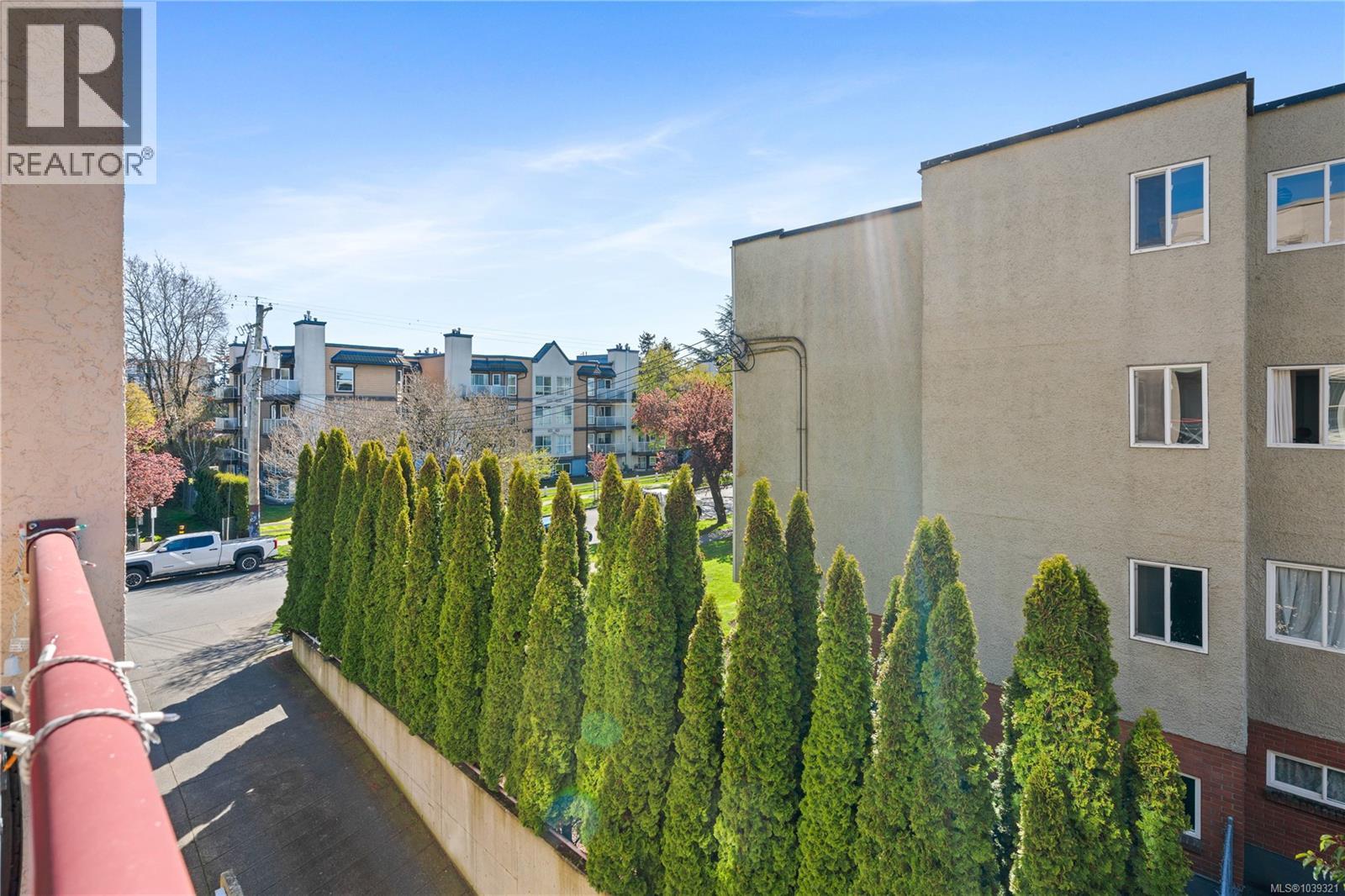 312 2560 Wark St, Victoria
