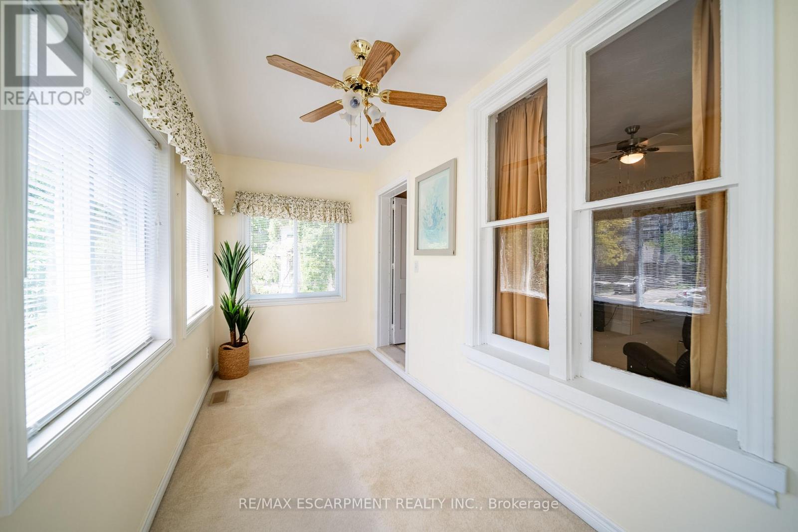 473 NELSON AVENUE - 17