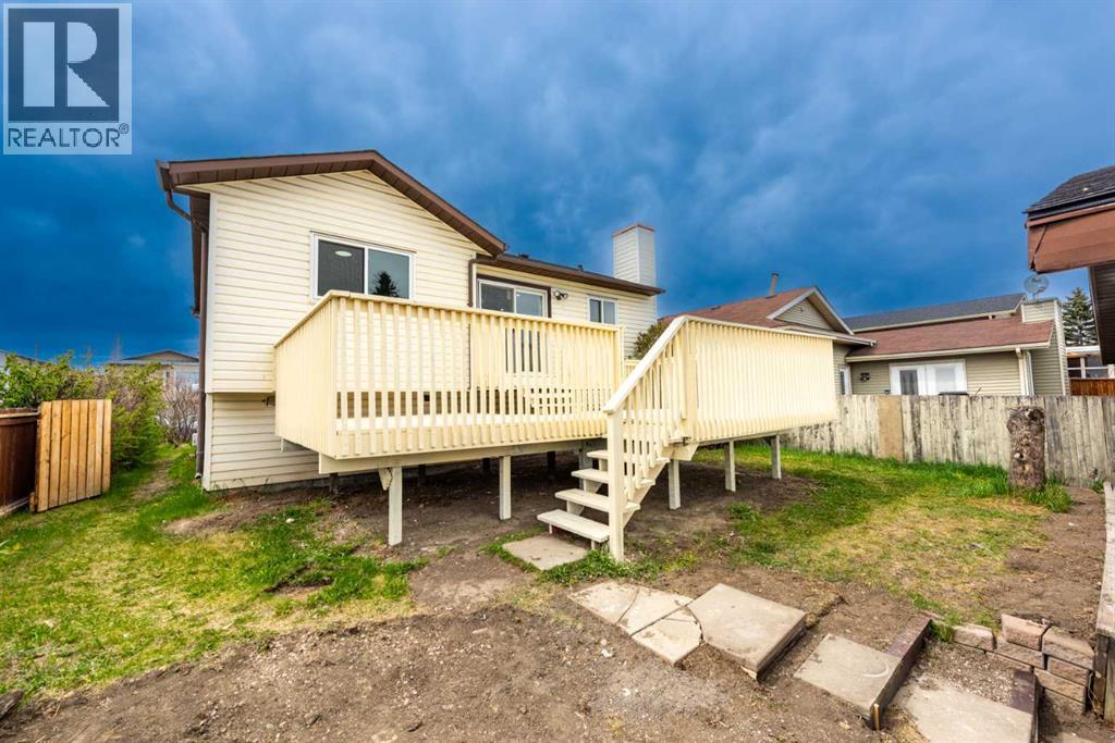 141 Falshire Close NE - 5