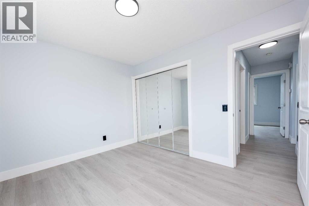 141 Falshire Close NE - 18