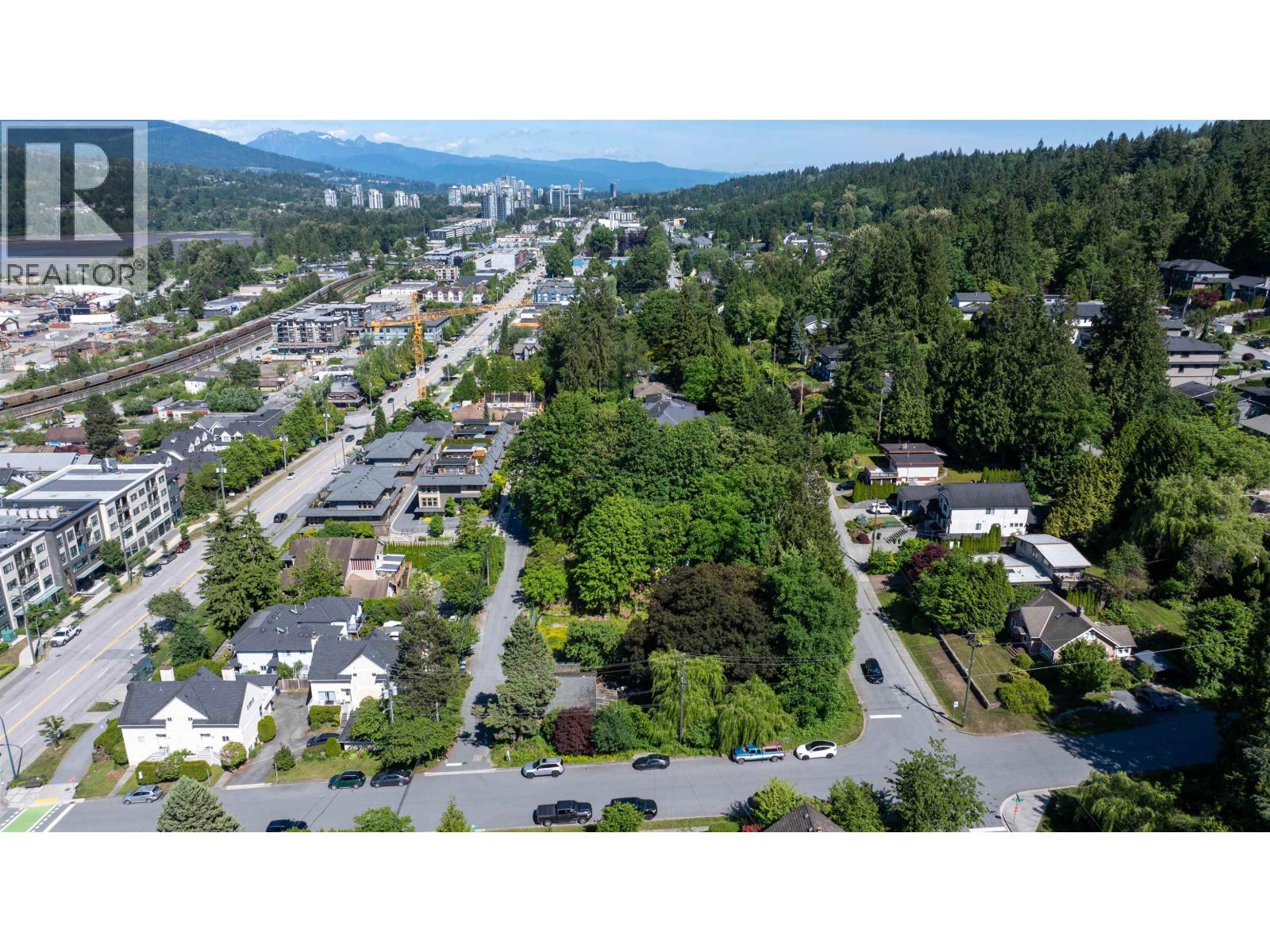 2301 ST ANDREWS STREET, Port Moody