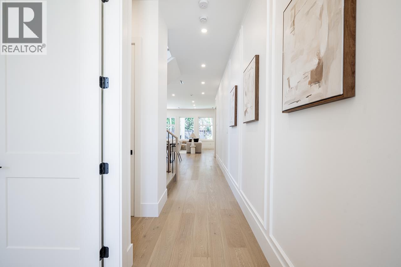 1229 STELLERS JAY Place, Tsawwassen