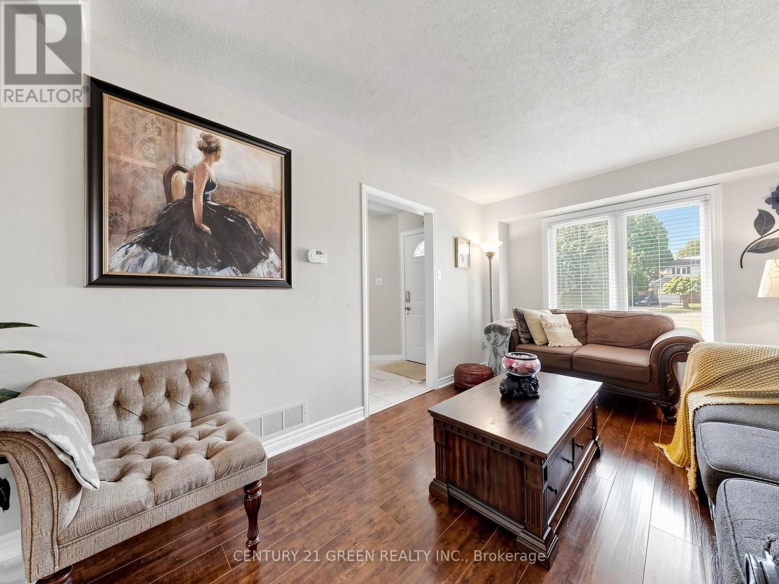 2409 PAULA COURT - 6