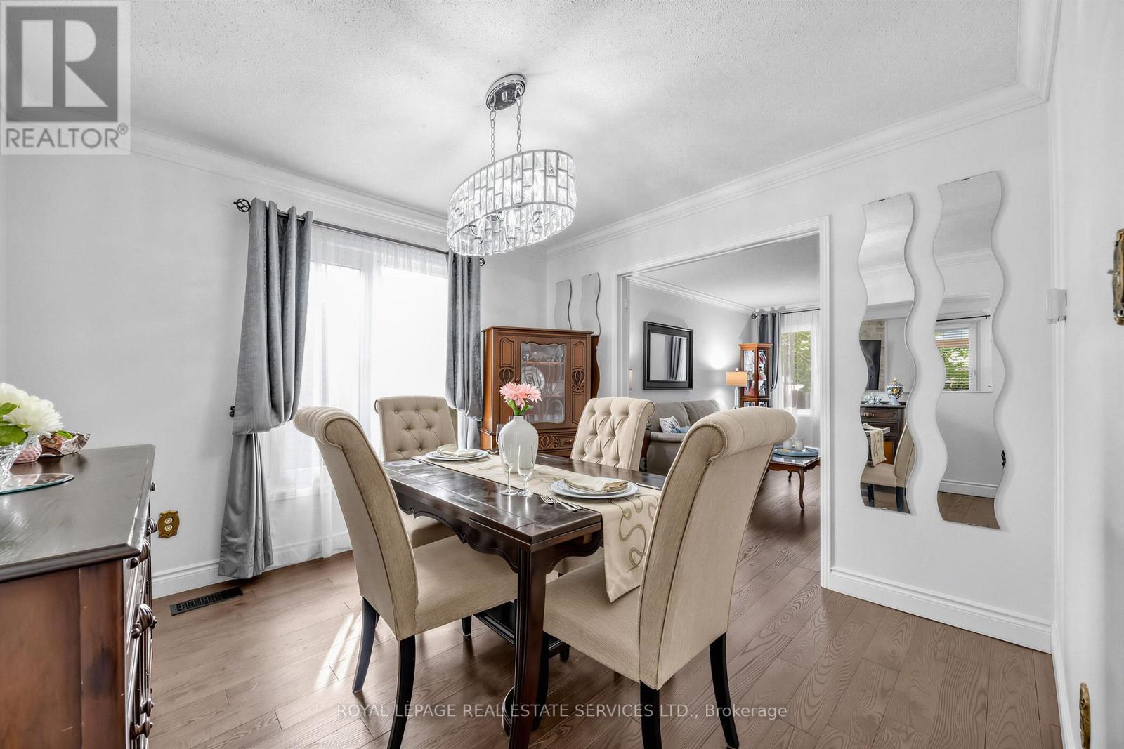 4024 RUSHTON CRESCENT - 11