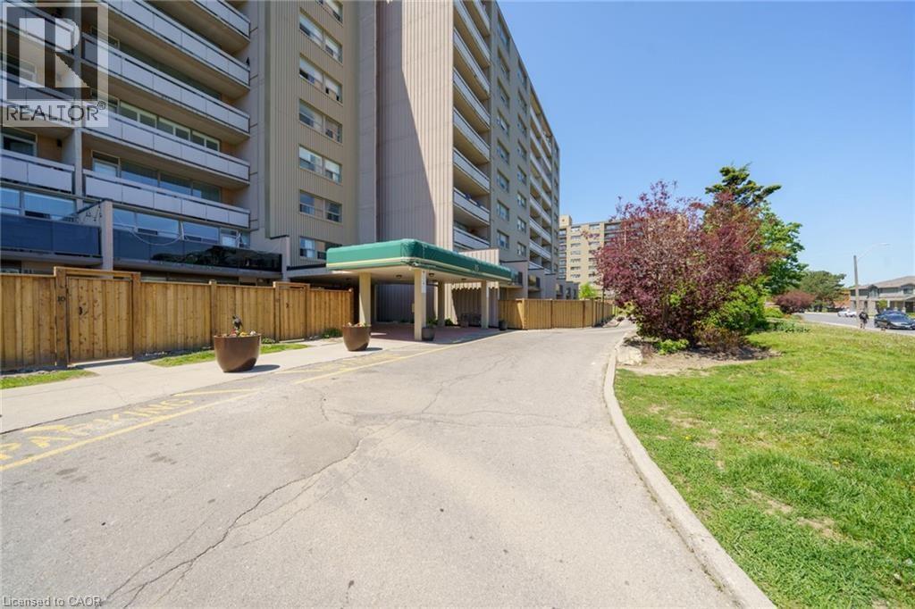 #602 15 ALBRIGHT Road - Image 3