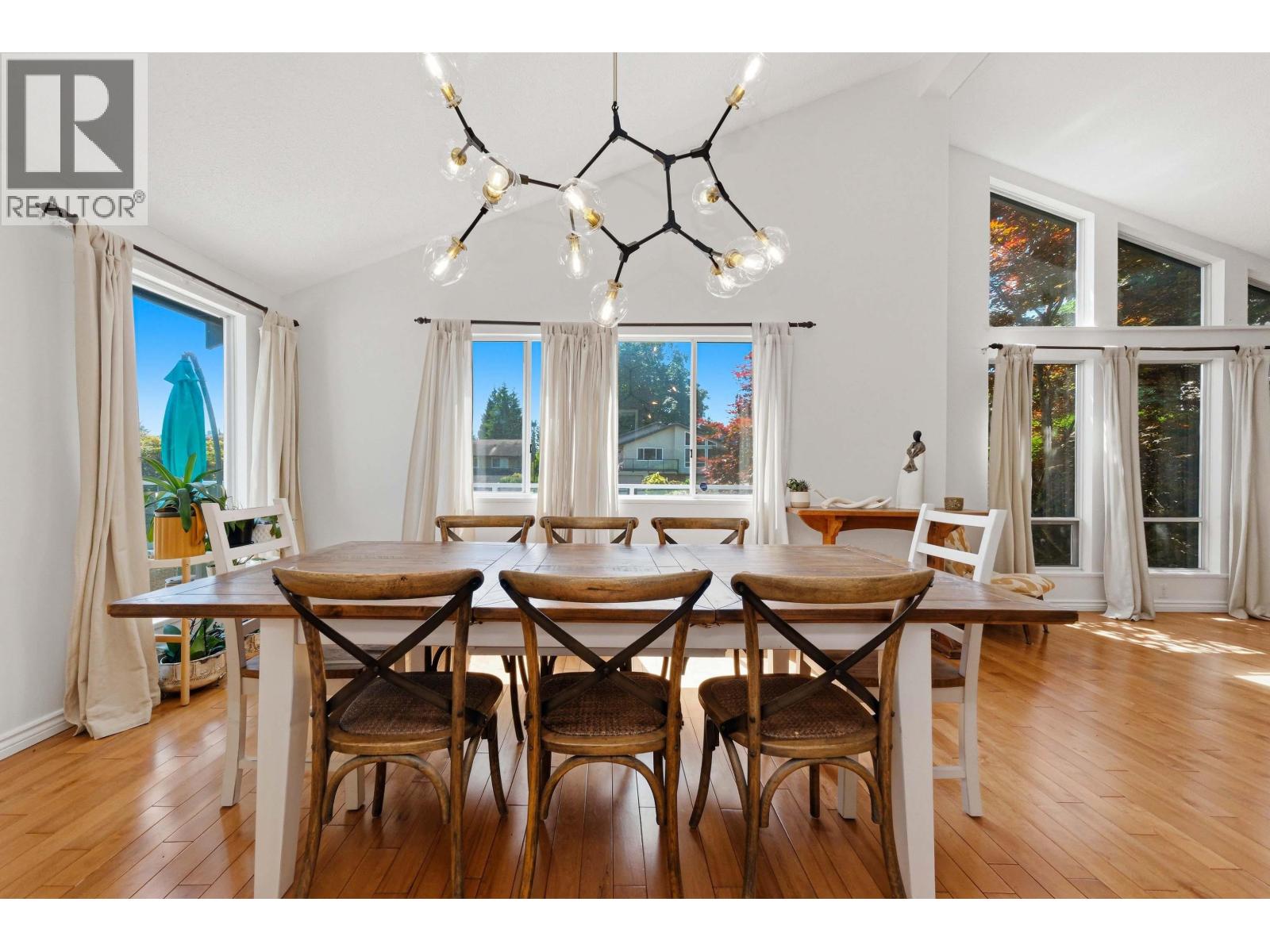 4150 BEST COURT — photo 2