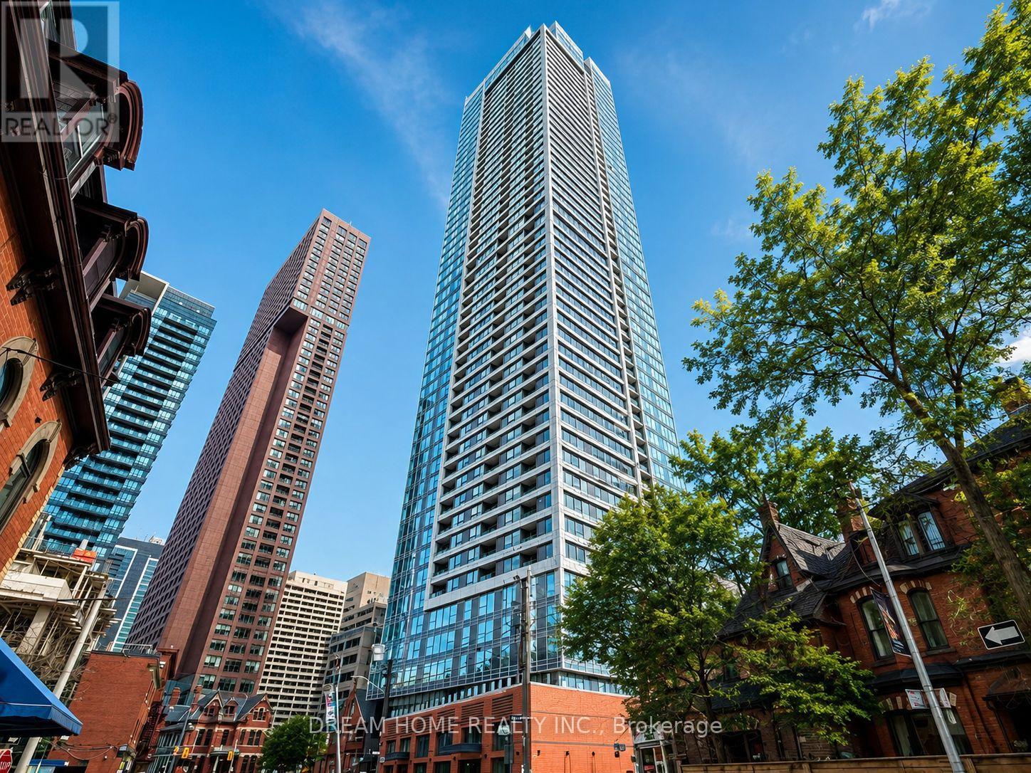 Listing photo of 906 - 609 SHERBOURNE STREET