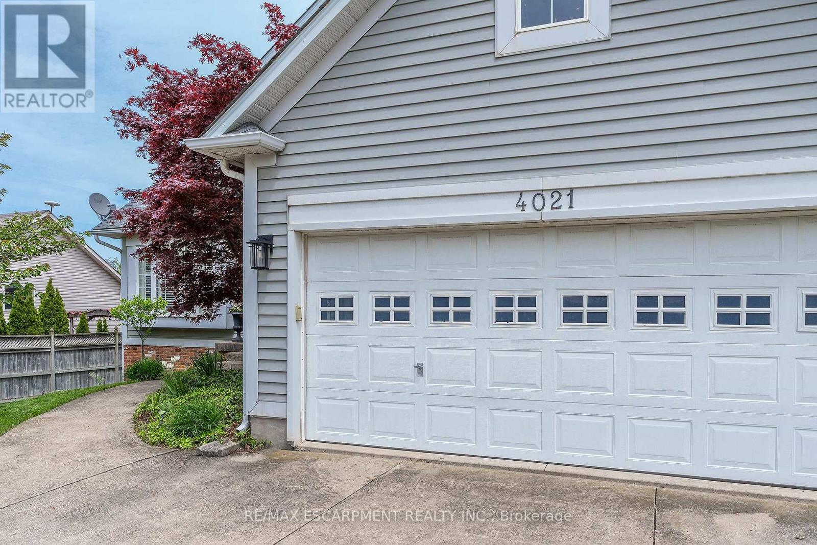 4021 MOUNTAIN STREET - 40