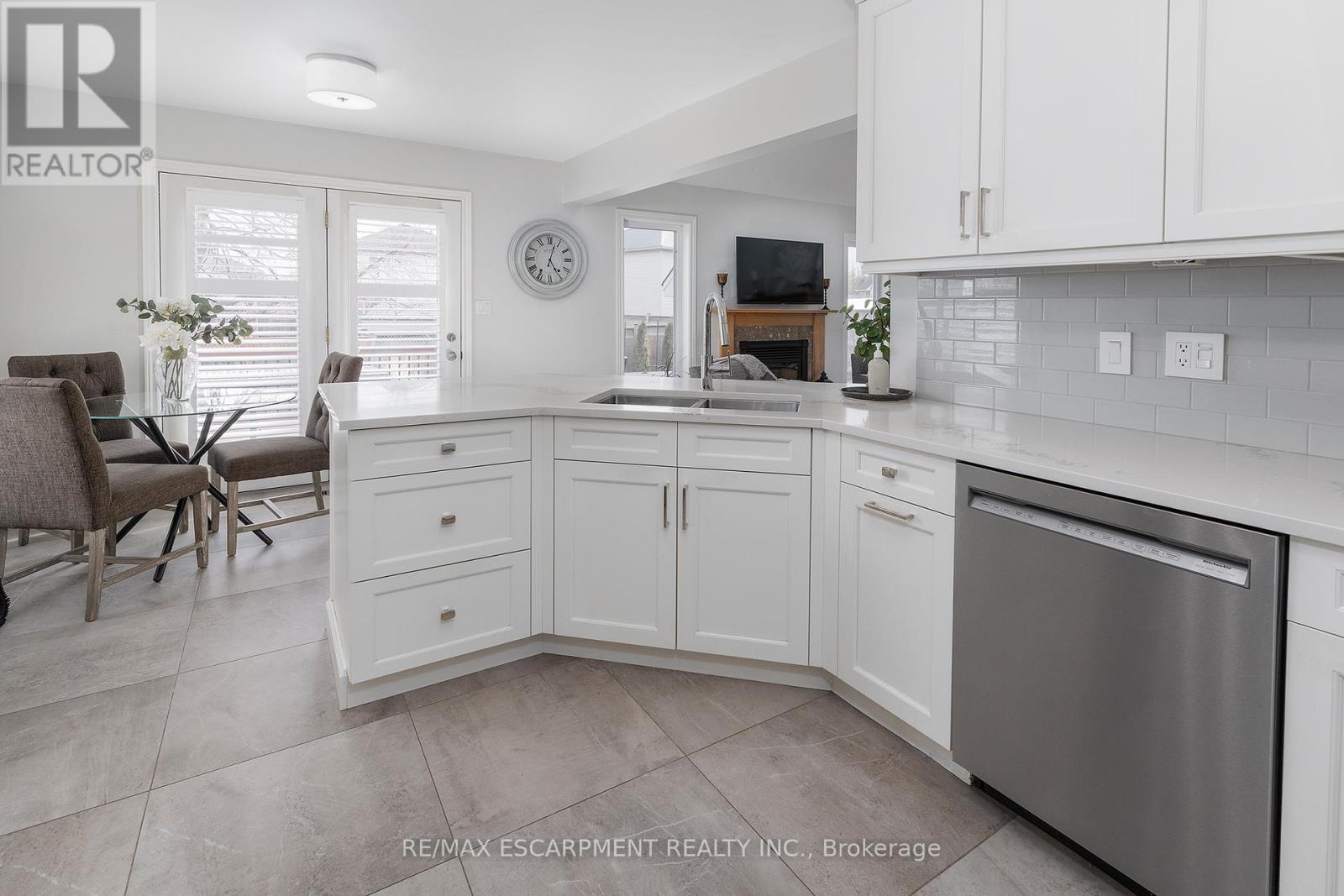 4021 MOUNTAIN STREET - 9