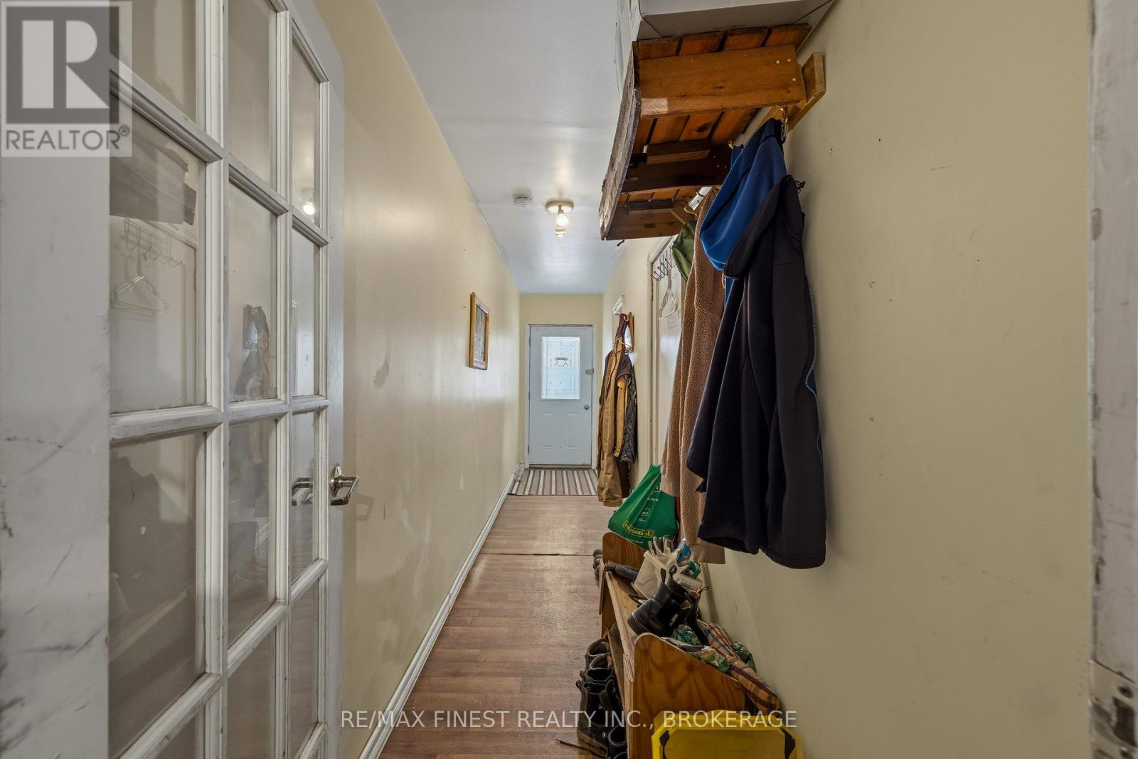 45 GRAHAM STREET W - 3