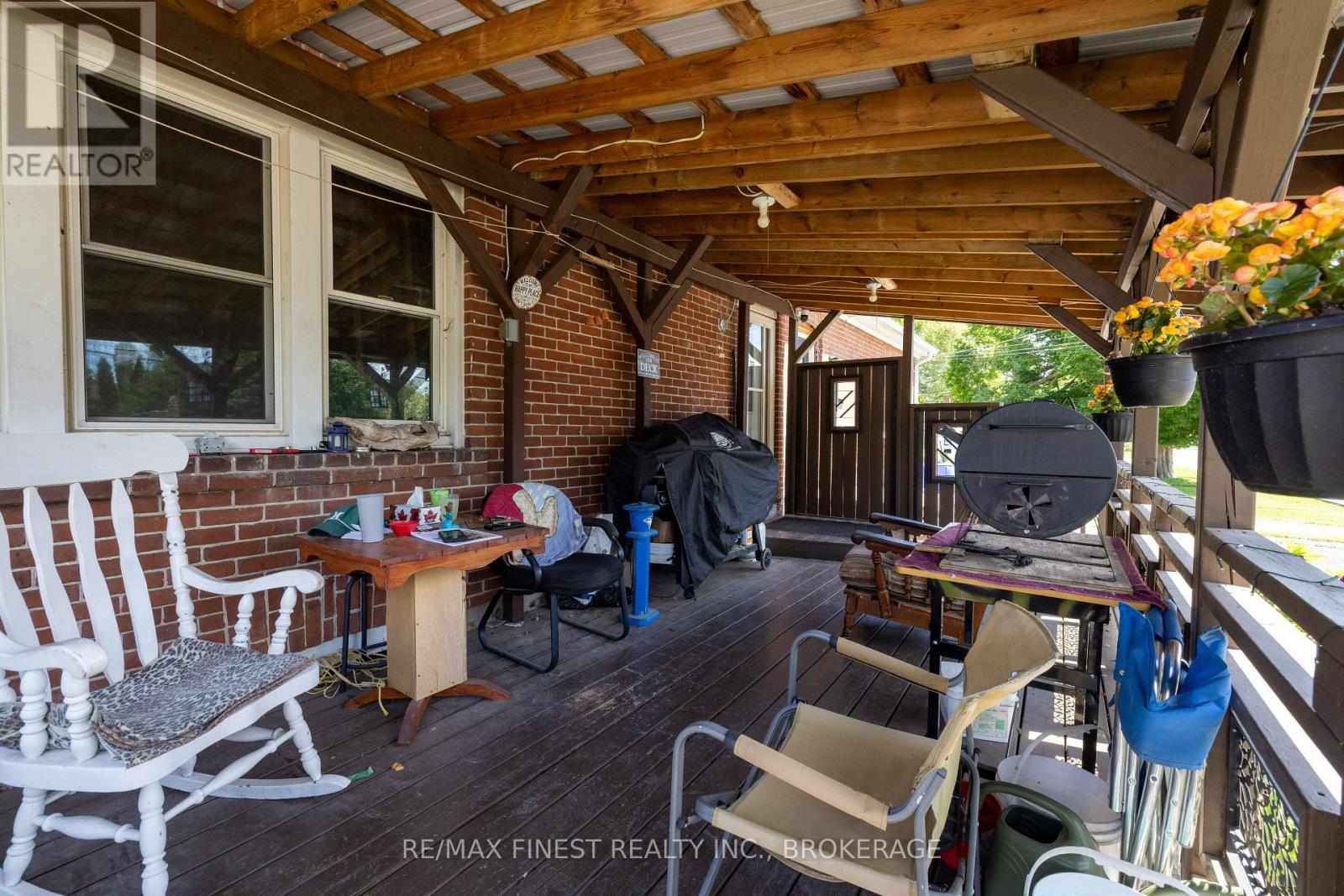 45 GRAHAM STREET W - 14