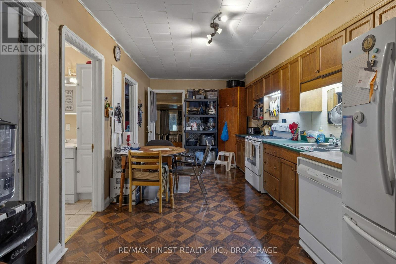 45 GRAHAM STREET W - 7