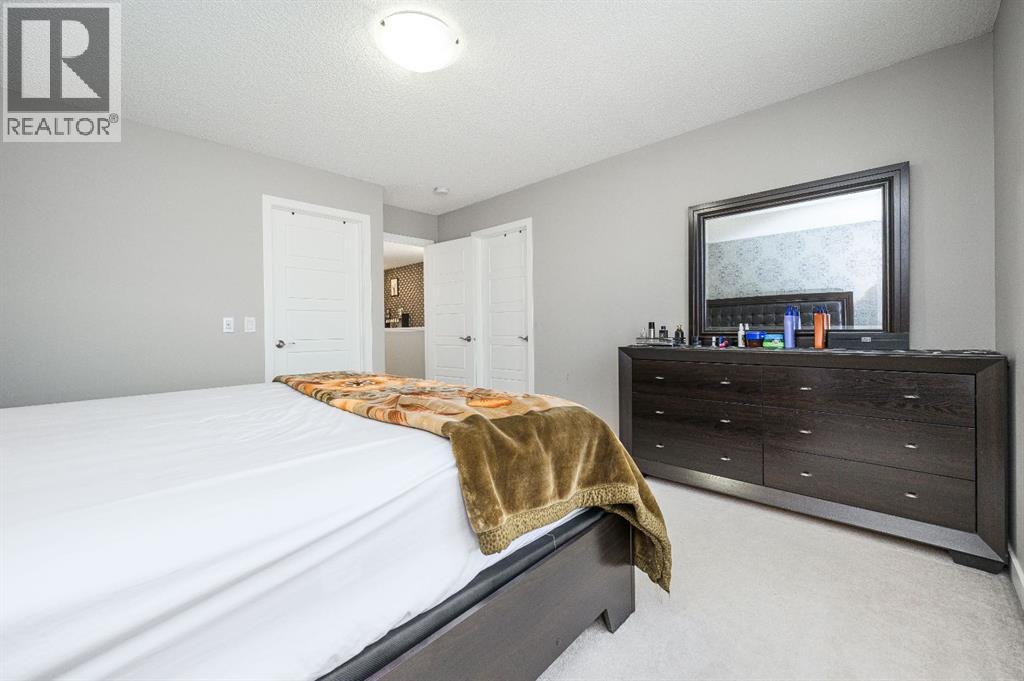 5 Masters Street SE - 28