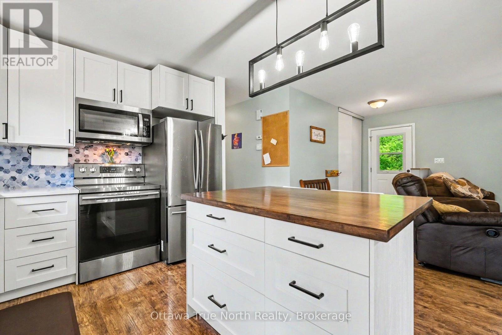 464 CRAIG ROAD - 13