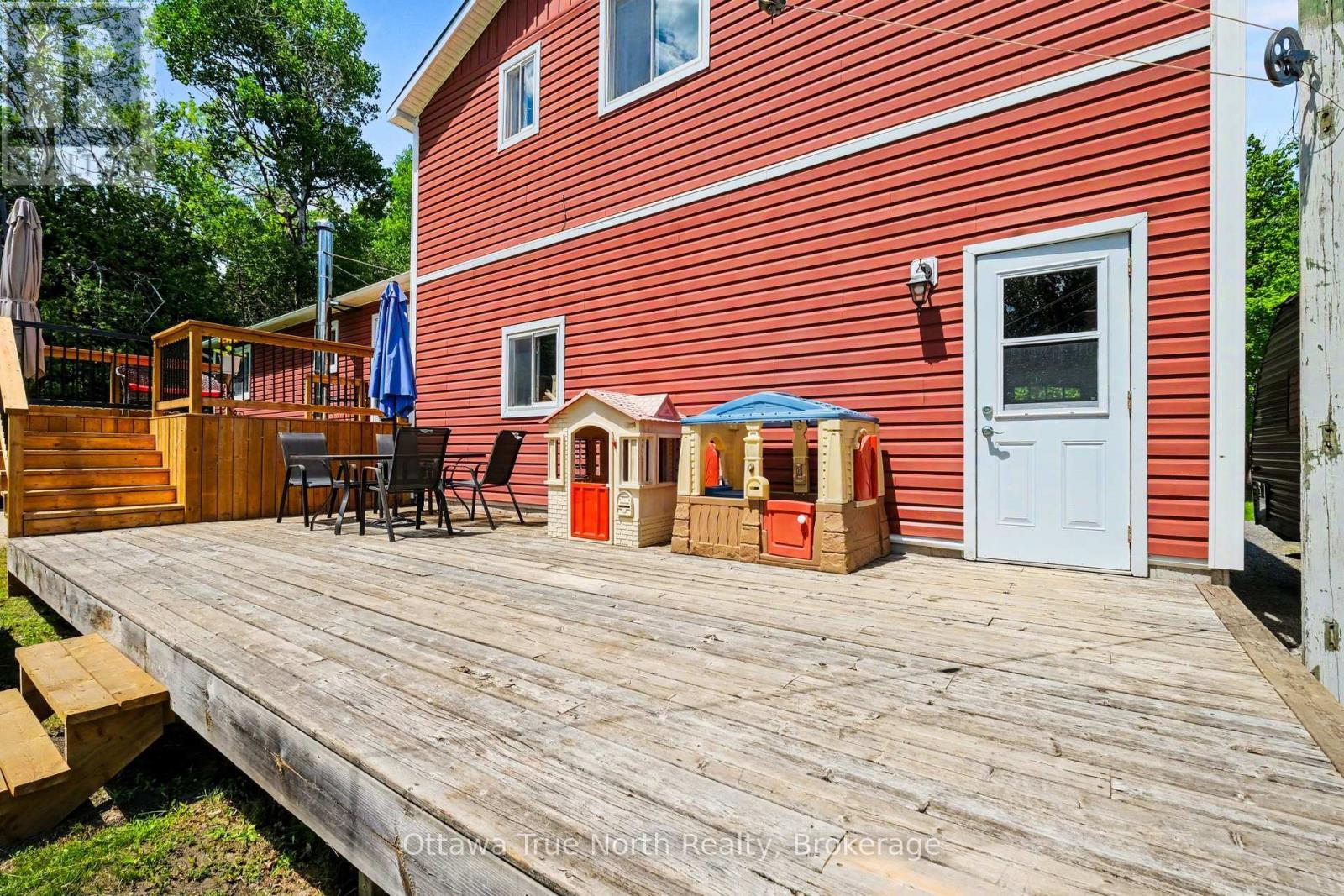 464 CRAIG ROAD - 28