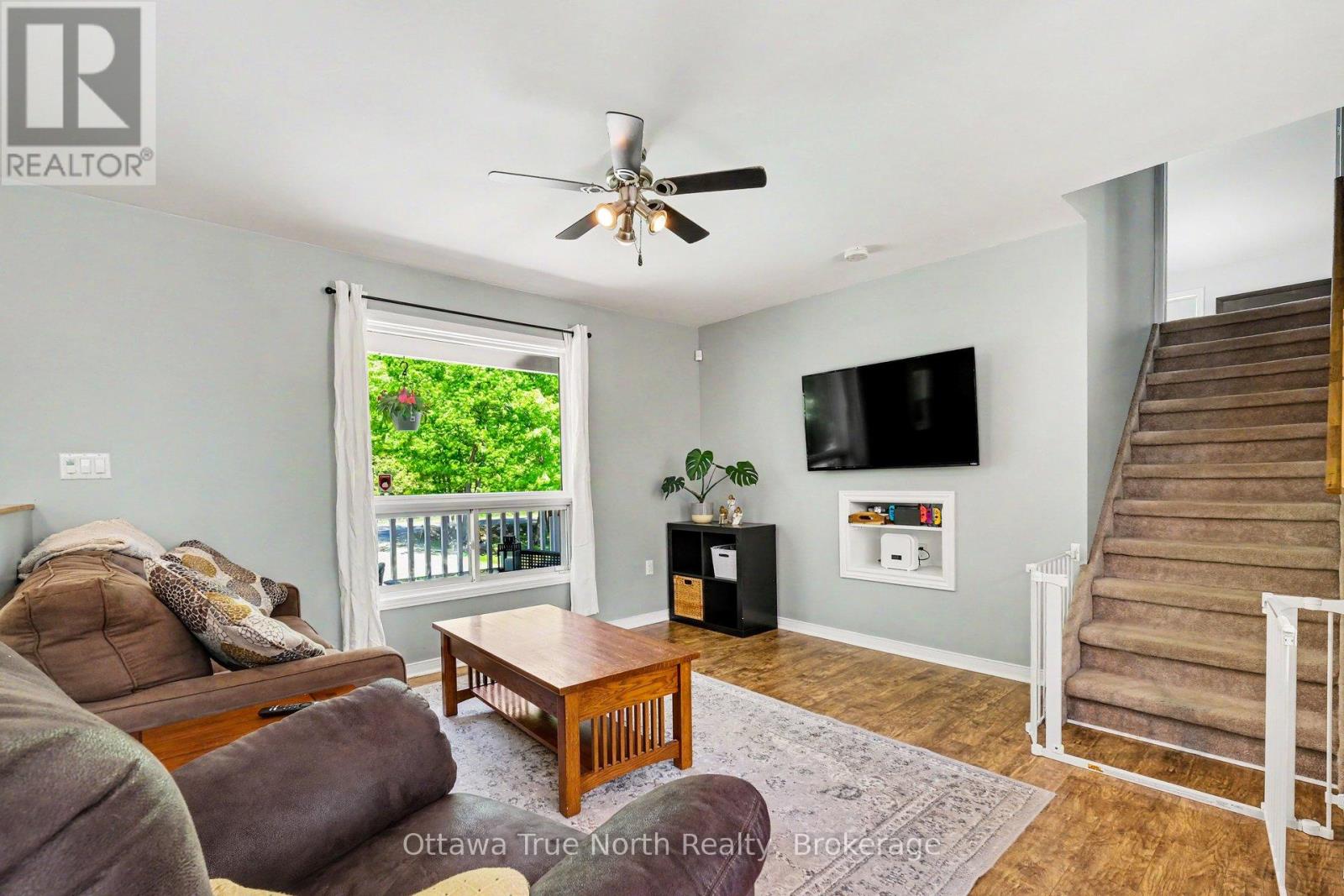 464 CRAIG ROAD - 8