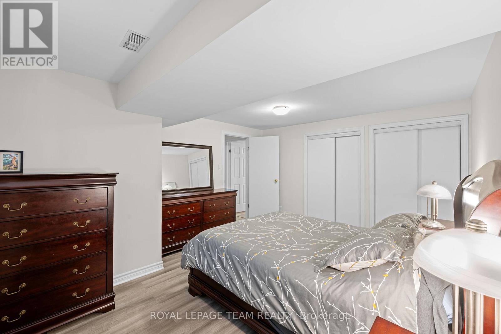5040 STONECREST ROAD - 38
