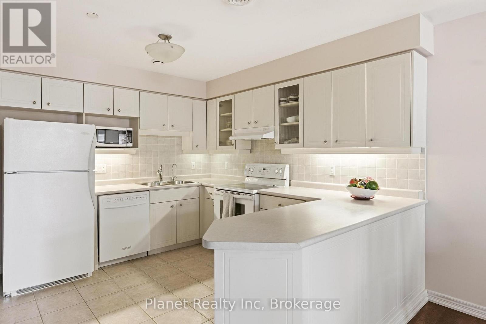 #D301 71 BAYBERRY DRIVE - 10