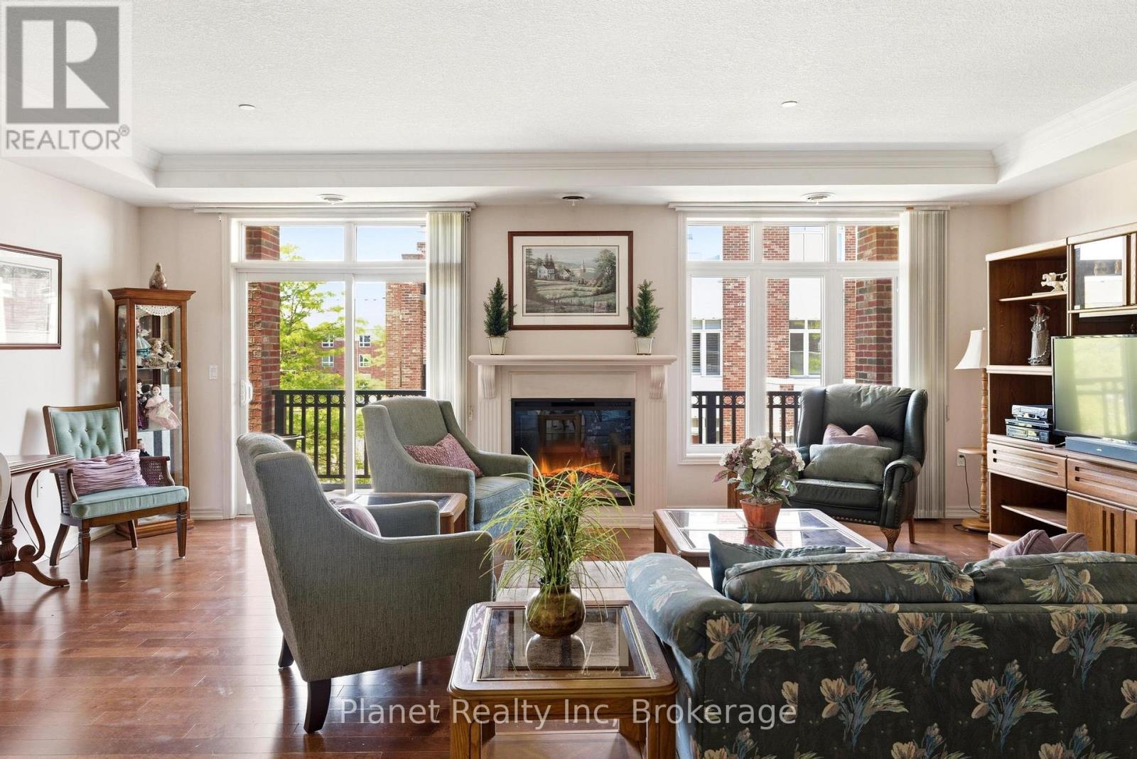 #D301 71 BAYBERRY DRIVE - 3