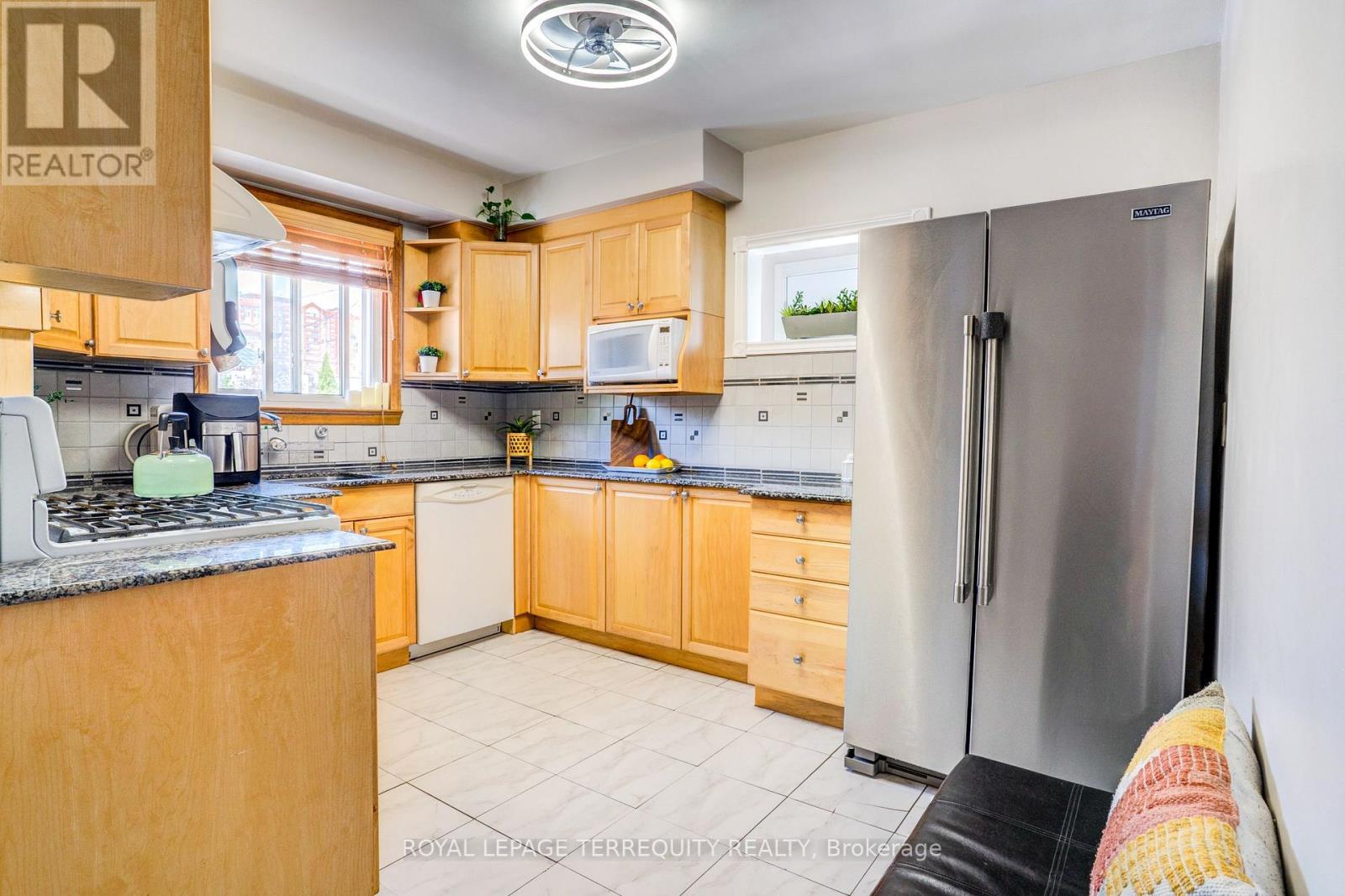 4 THRUSH ROAD - 12