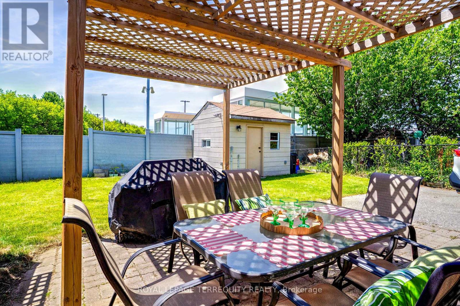 4 THRUSH ROAD - 26