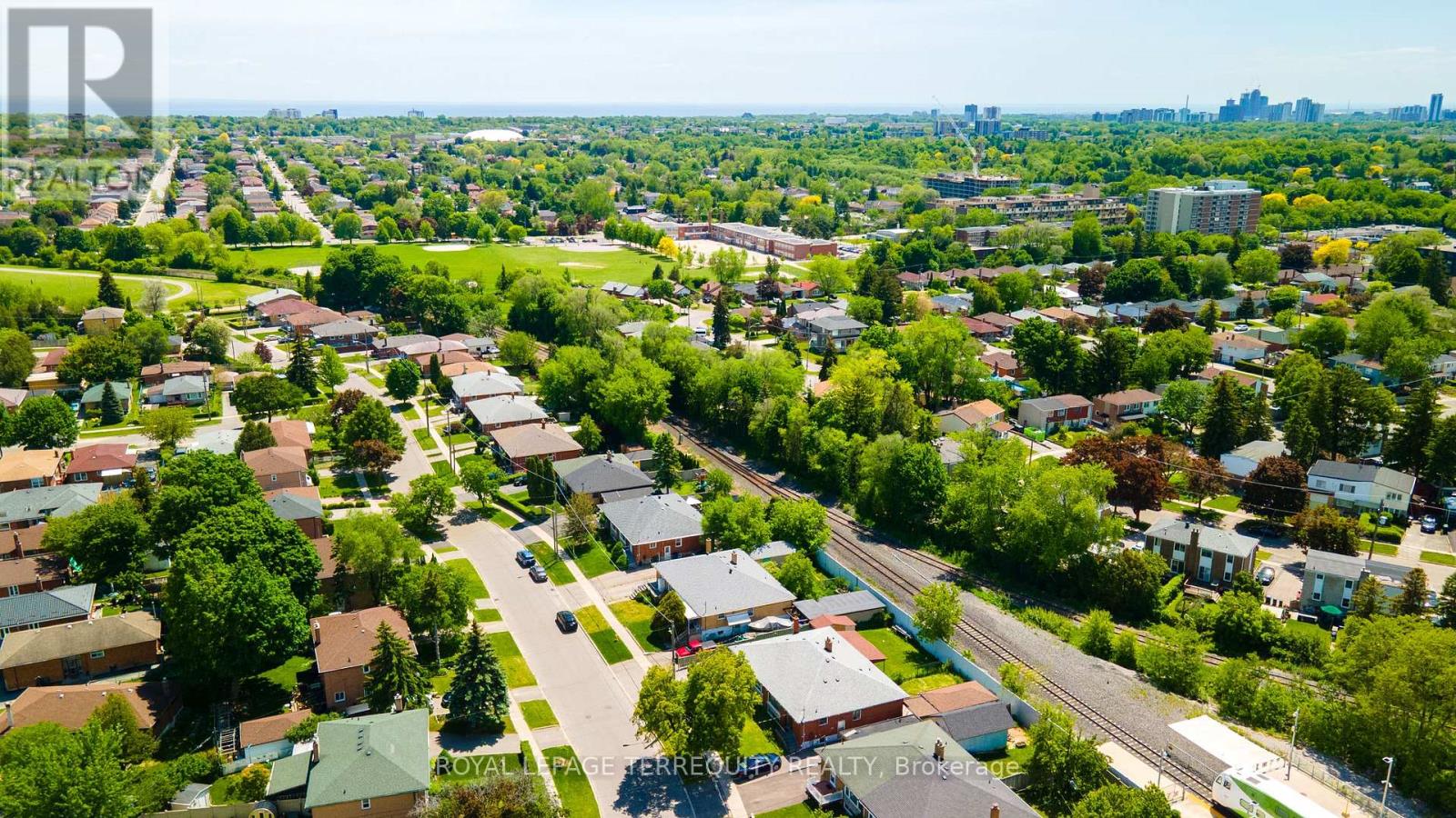 4 THRUSH ROAD - 33