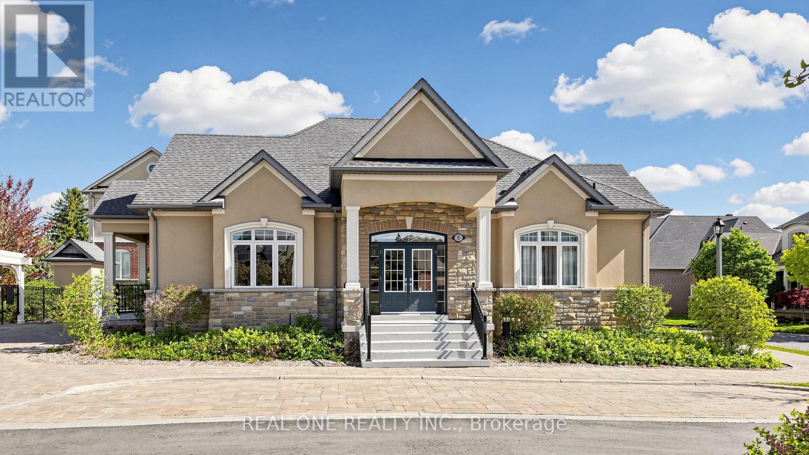 58 EMERALD HTS DRIVE - 44