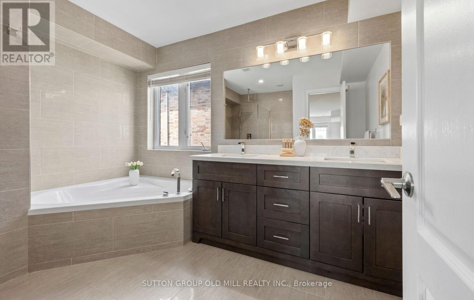 36 CLOCKWORK LANE - 29