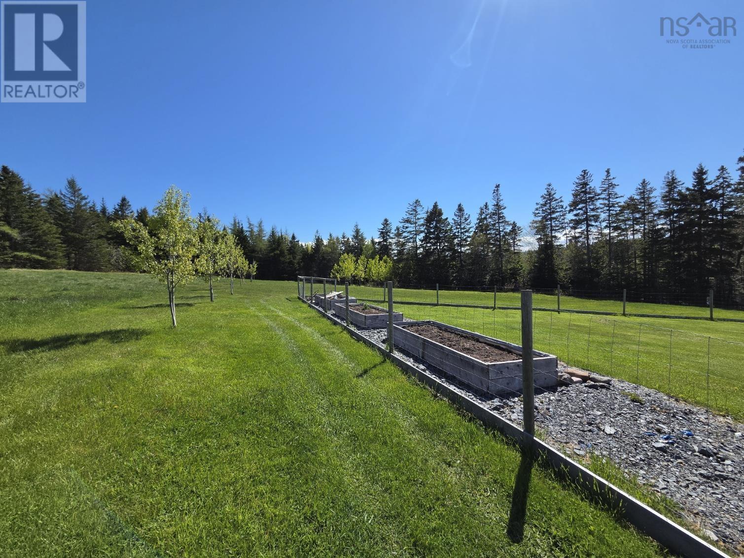 36 Carr Rd - 16