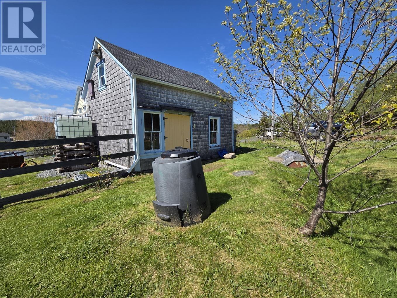 36 Carr Rd - 17