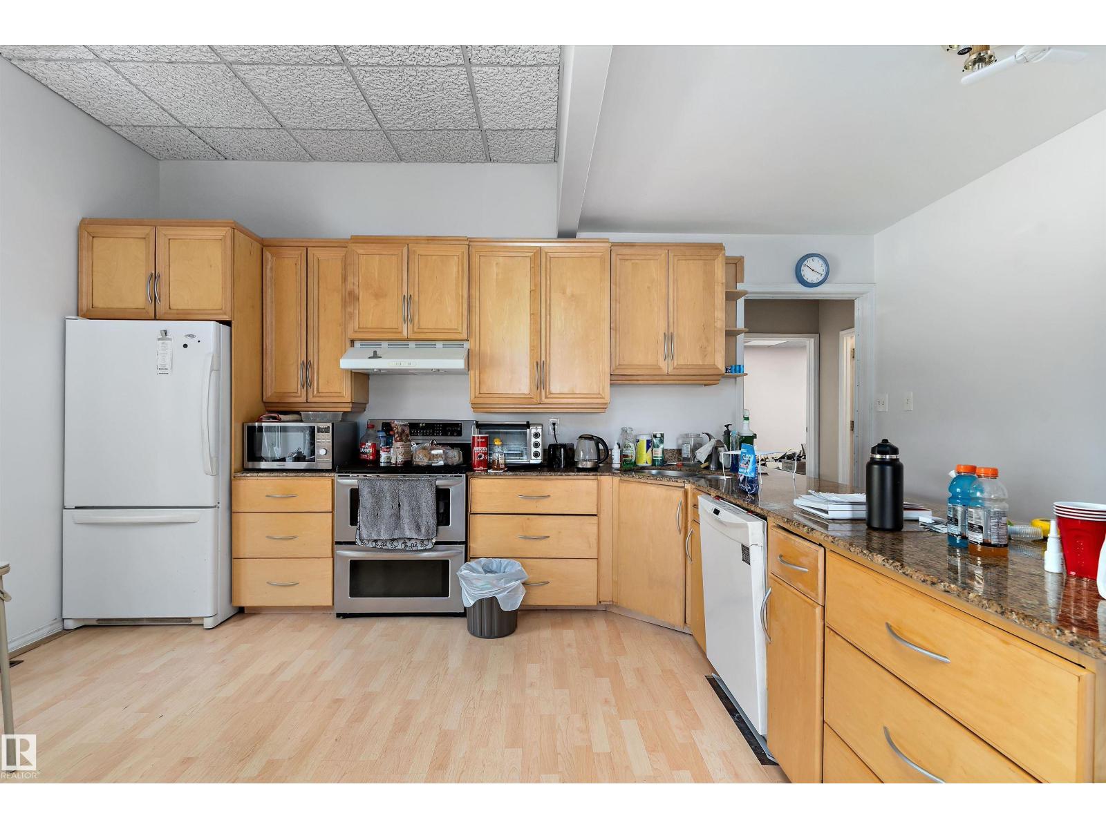 20415 Quadrant ave SW - 32