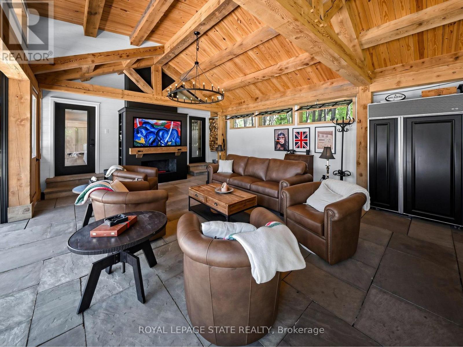 1065 MILBUROUGH LINE - 43
