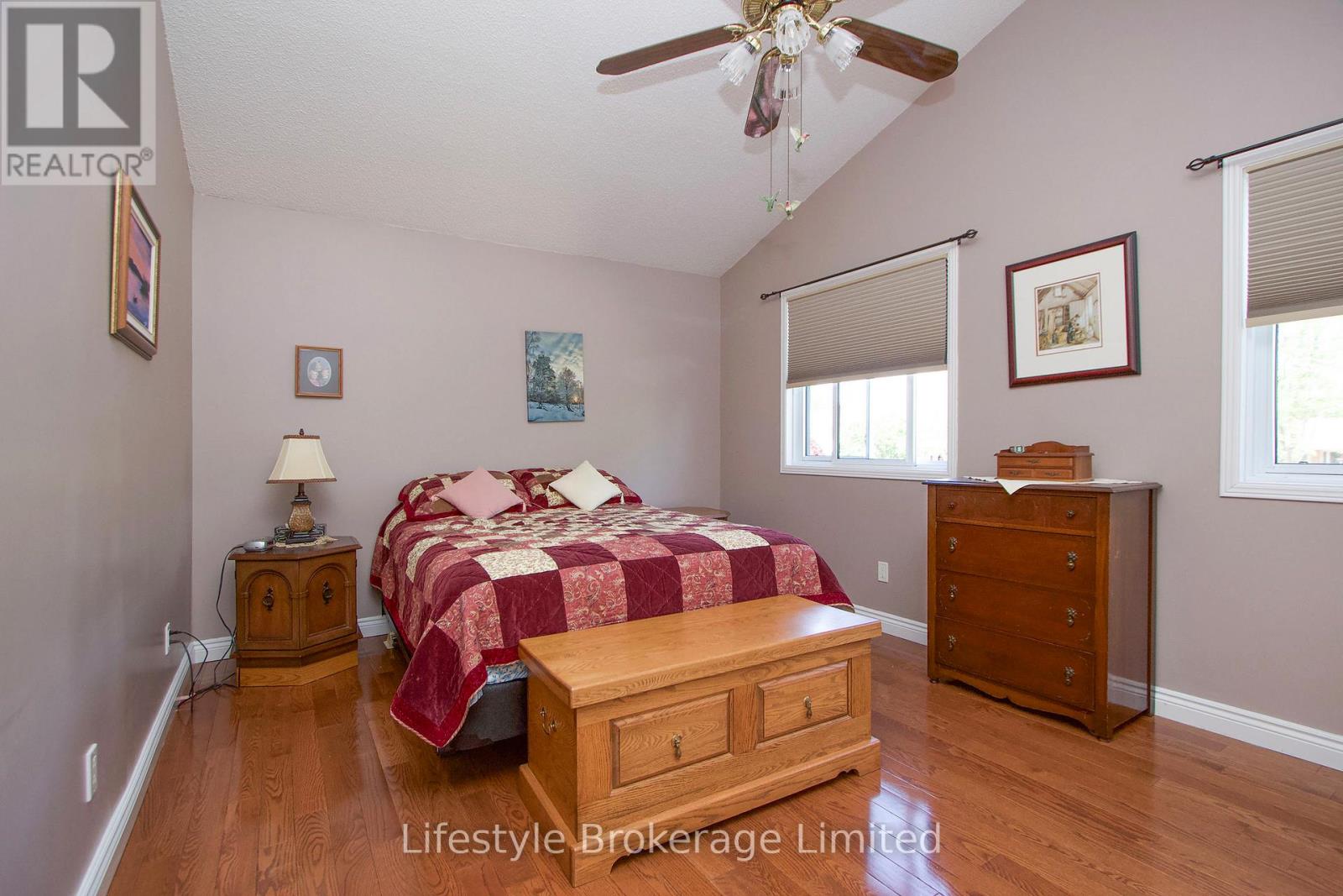 97 HART BOULEVARD - 24