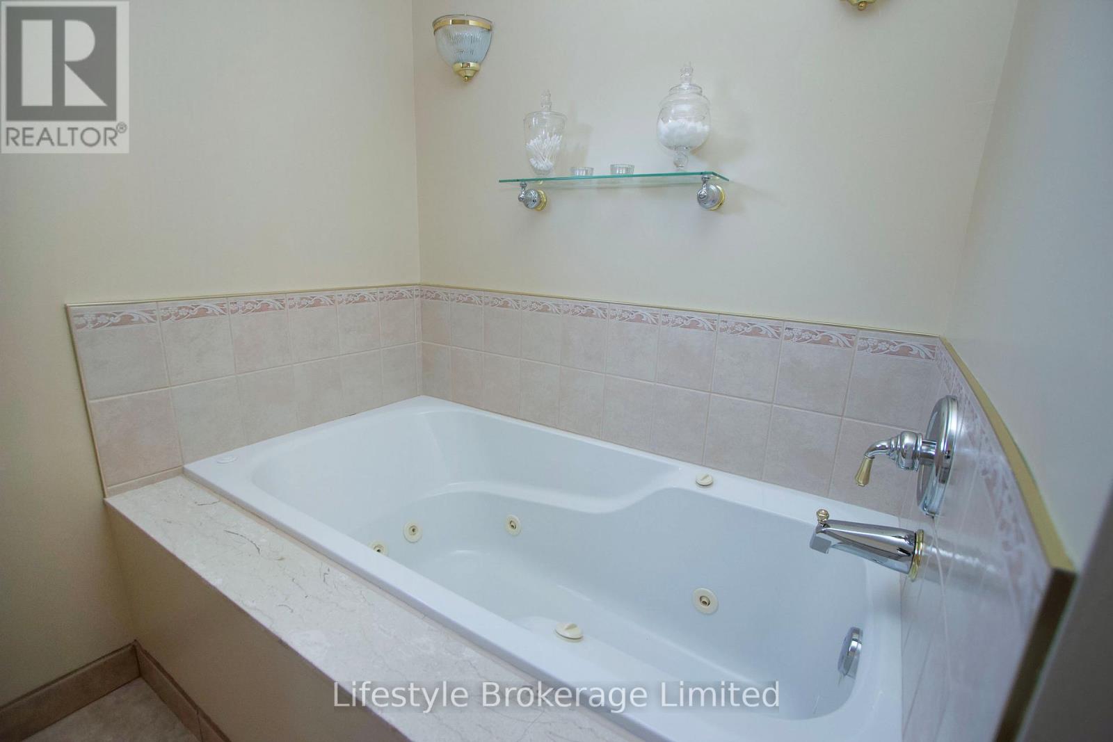97 HART BOULEVARD - 29