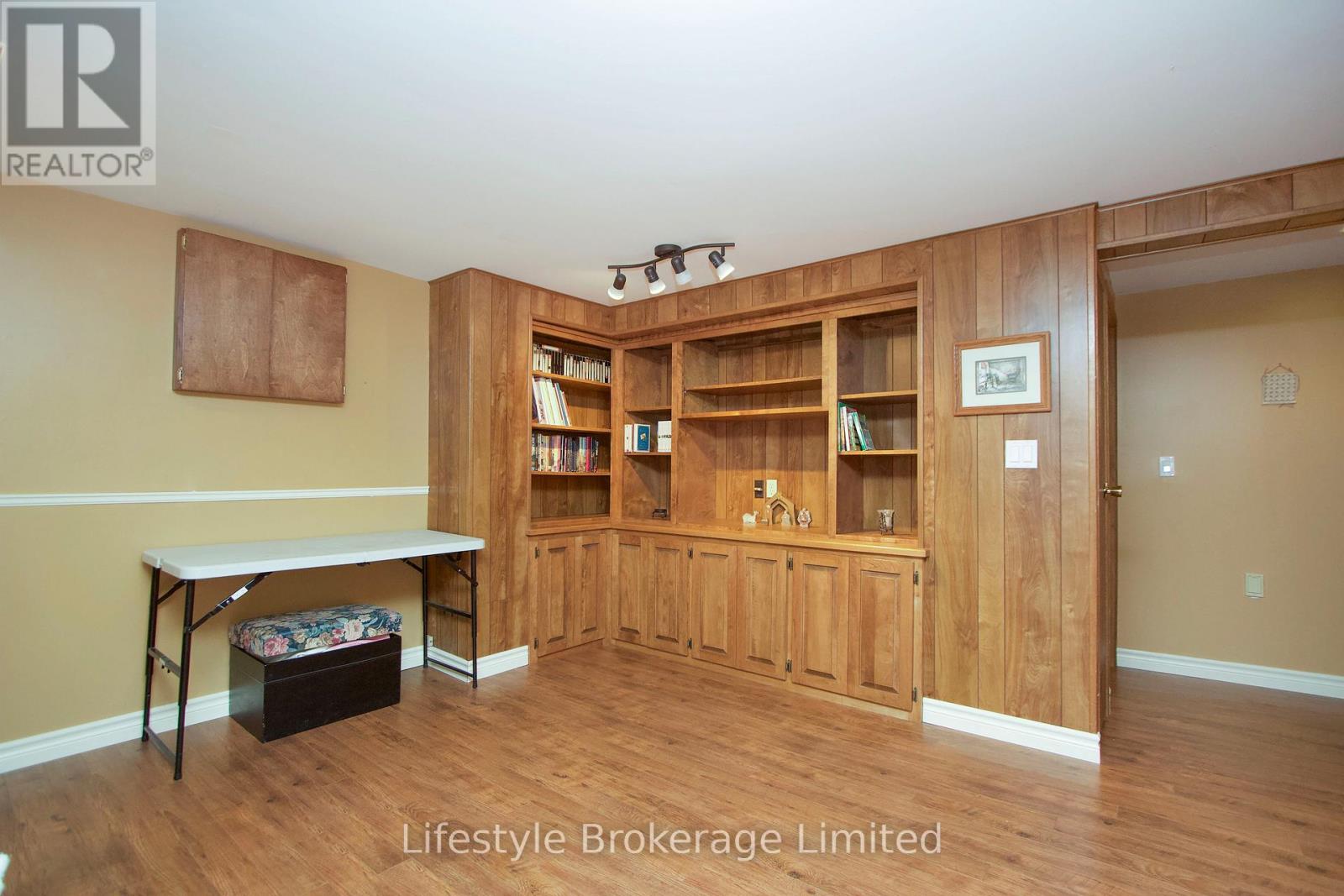 97 HART BOULEVARD - 31